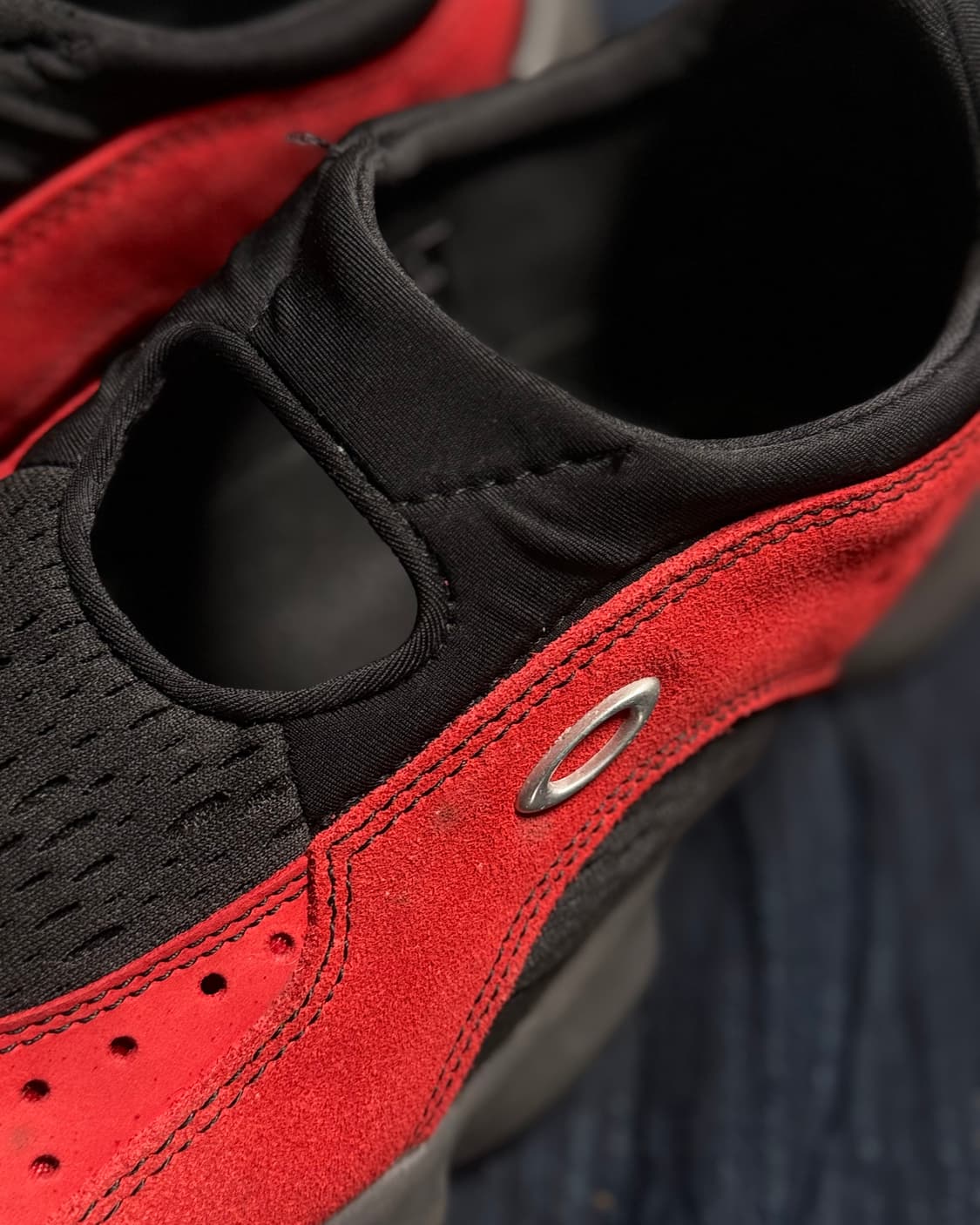 오클리 x 브레인 데드 스웨이드 플래쉬 샌들 [라바/블랙] US9 상품이미지4