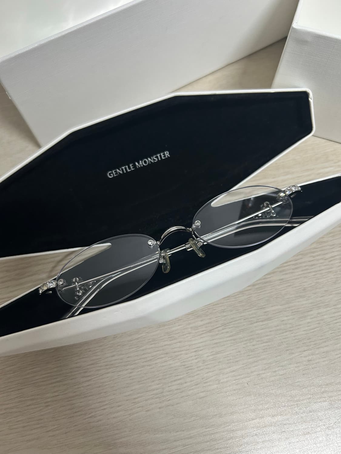 젠틀몬스터 오로라 02 상품이미지5