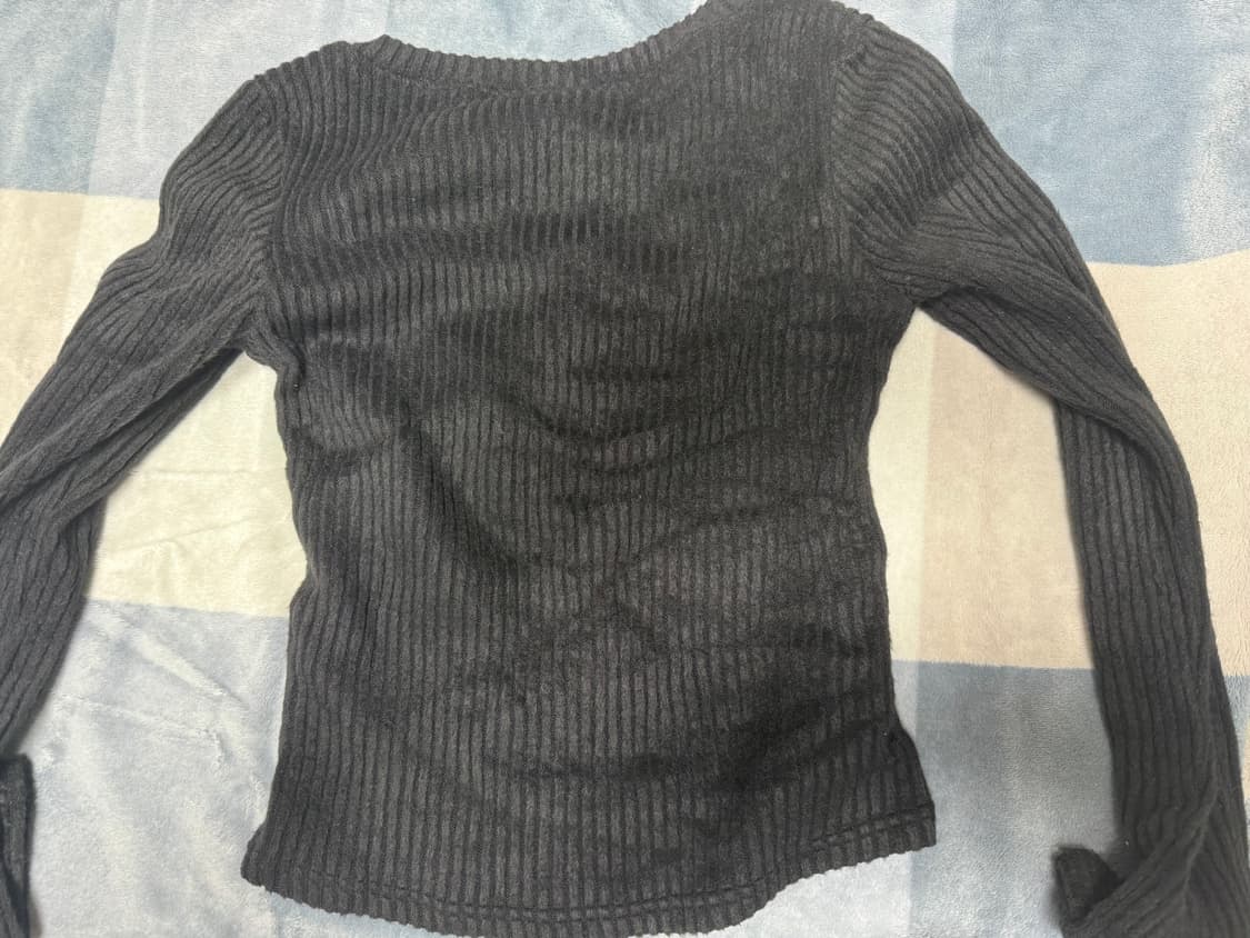 카키포인트 Ribbed Button T-shirt (black) 상품이미지4