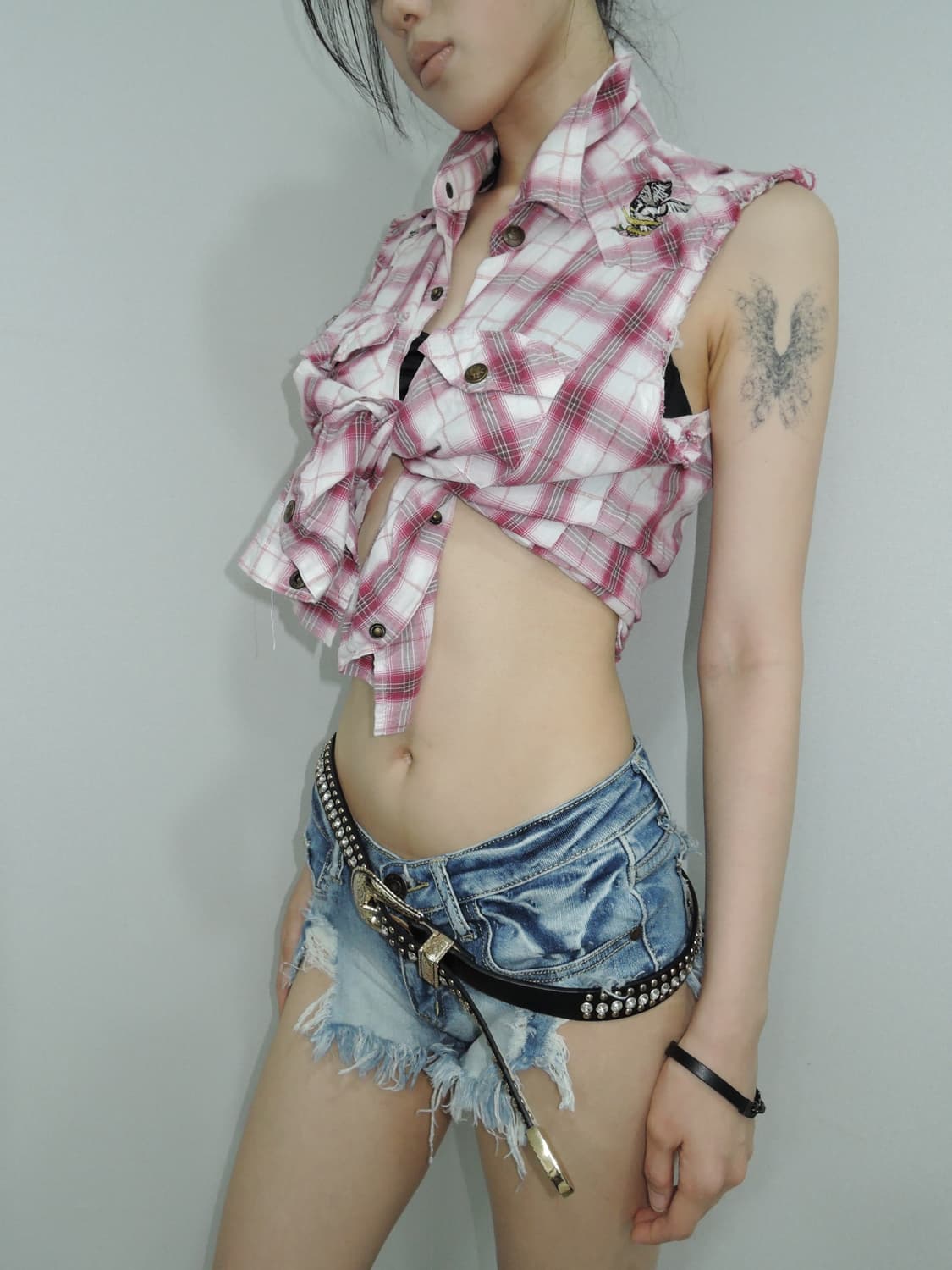 In the arttic Distressed Tartan Vest 상품이미지1