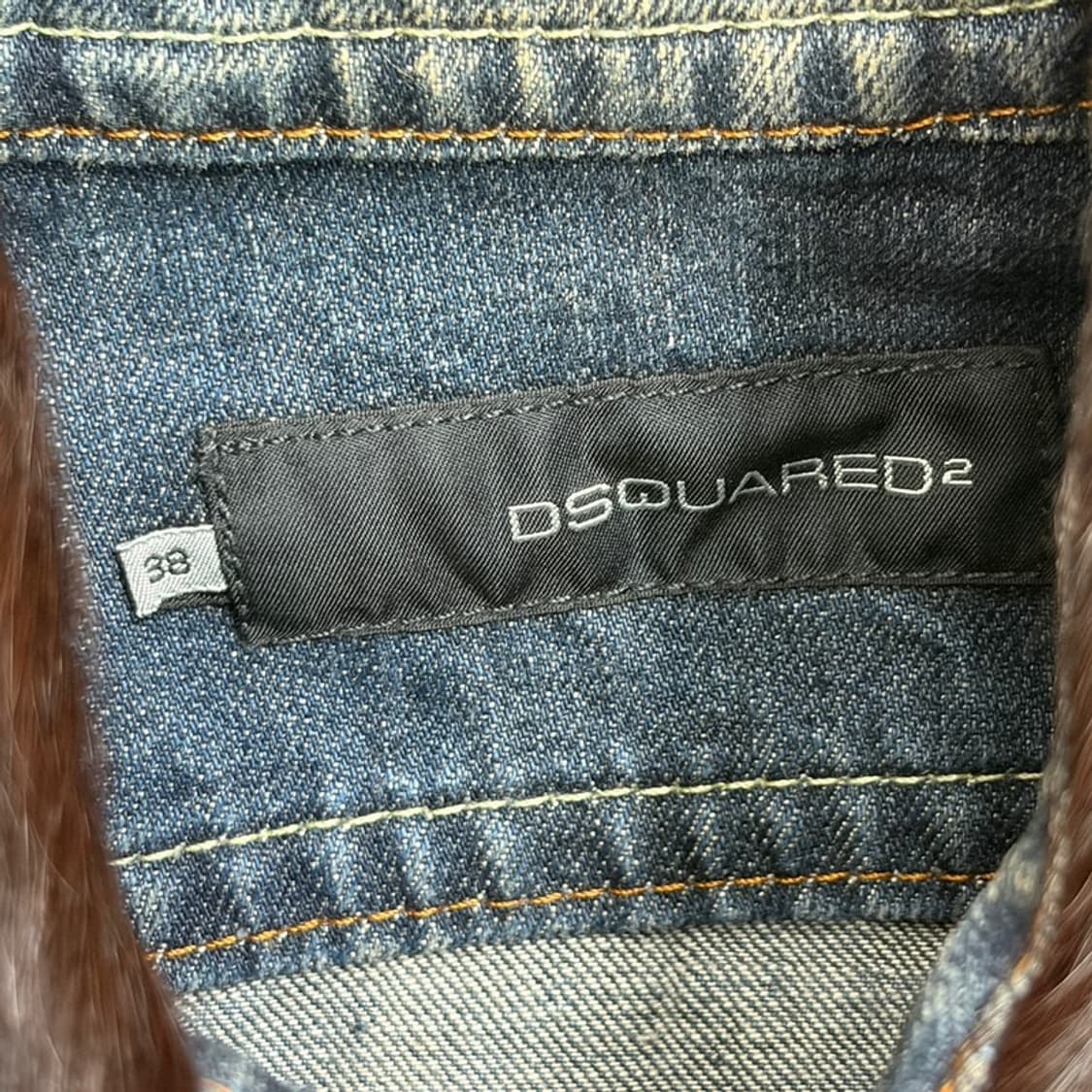 DSQUARED2 포니헤어 카라 크롭 클래식 데님자켓 38 상품이미지4
