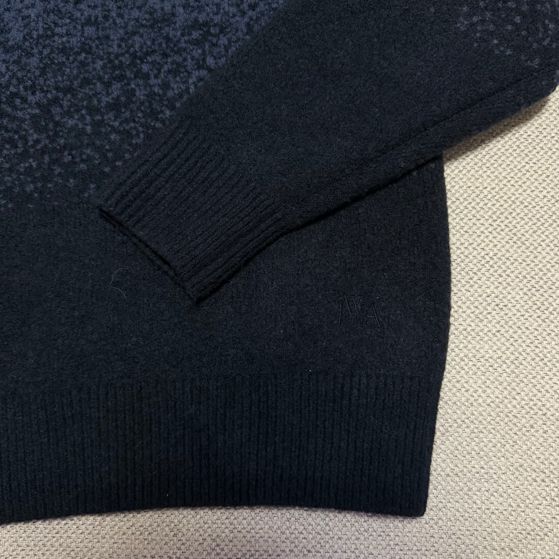 유니클로 x JW앤더슨 그라데이션 니트 상품이미지2