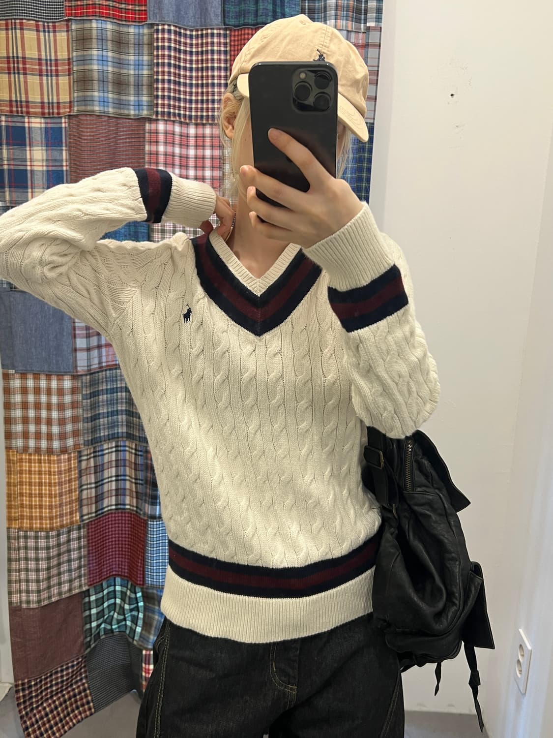 폴로 브이넥 꽈배기 니트 상품이미지4