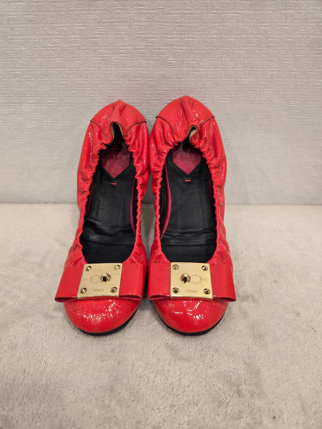펜디 Fendi 레드 에나멜 플랫슈즈 36(230) 상품이미지1