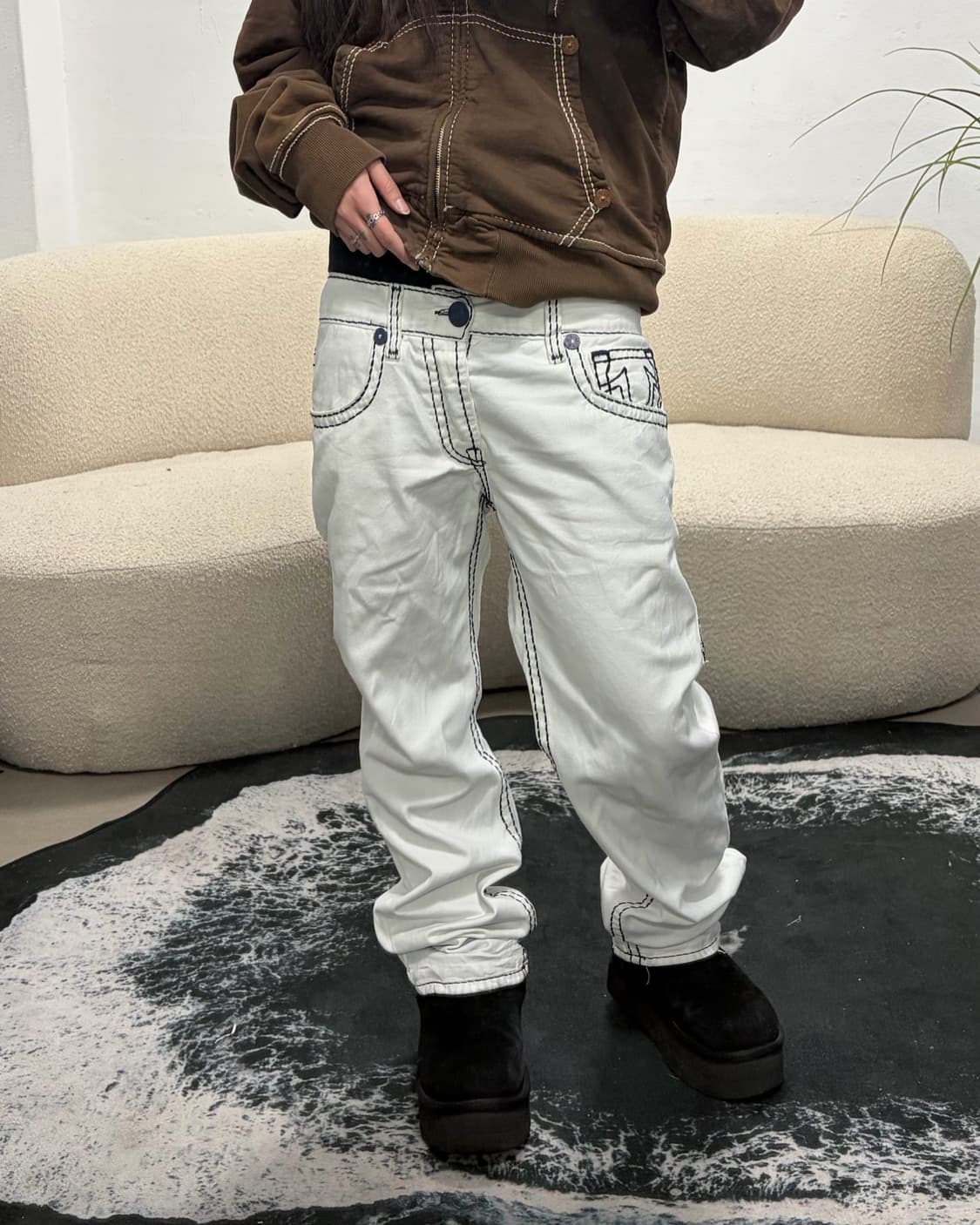 90s (희귀매물) TRUERELIGION 화이트 스티치 수퍼T 팬츠 상품이미지3