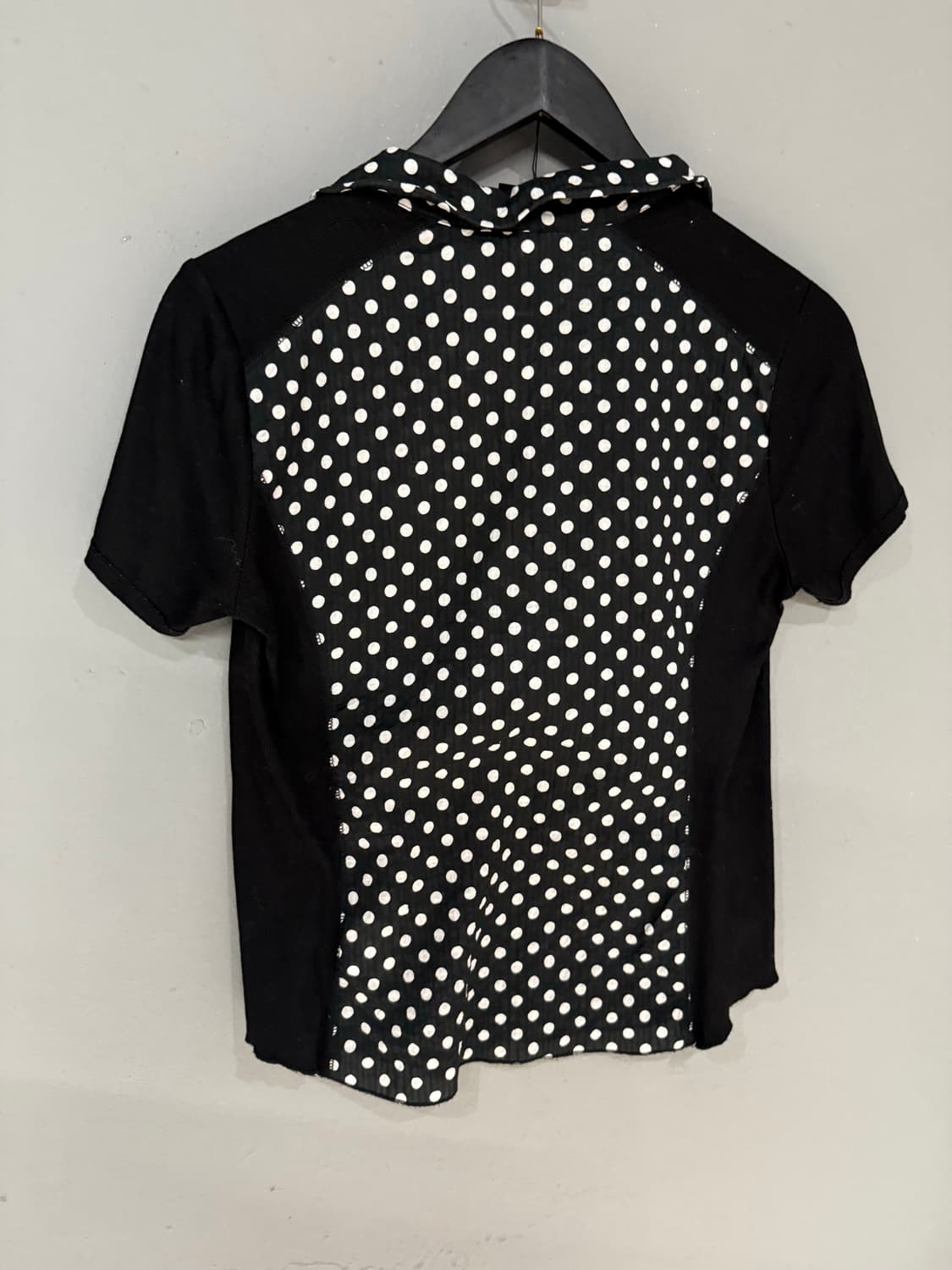 dot pattern pocket detail top 상품이미지7