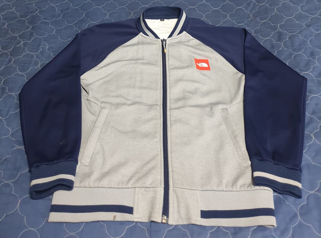 노스페이스 레드택 로고 딱붙핏 집업져지 그레이 여성(S) 상품이미지1