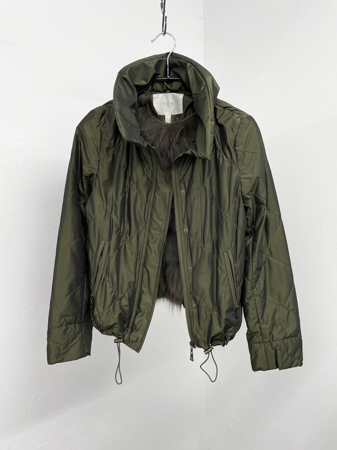 카키 퀼팅 스토퍼 디테일 자켓  상품이미지1