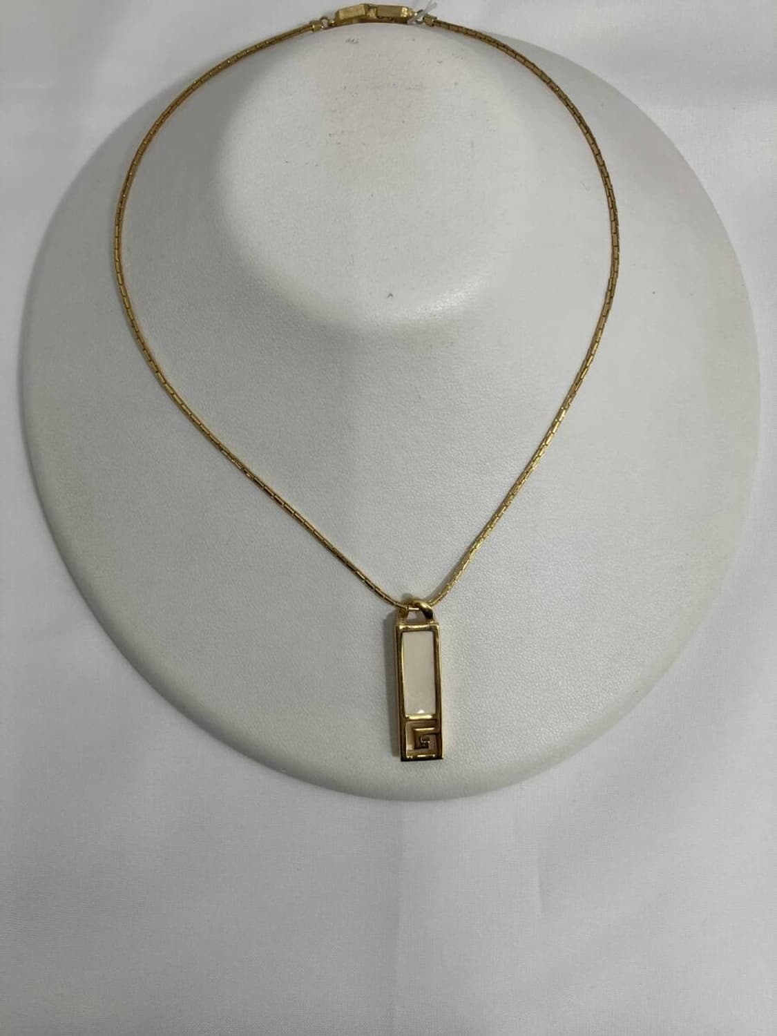 1970s Givenchy G Logo Necklaece 상품이미지1