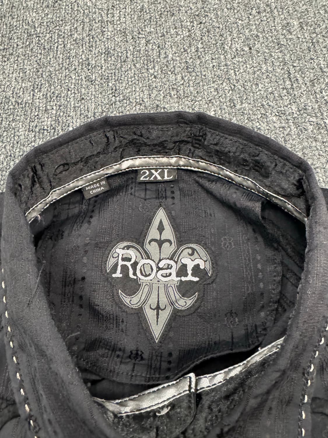 2XL)Roar 빈티지 패턴 자수 블랙 긴팔셔츠 상품이미지5