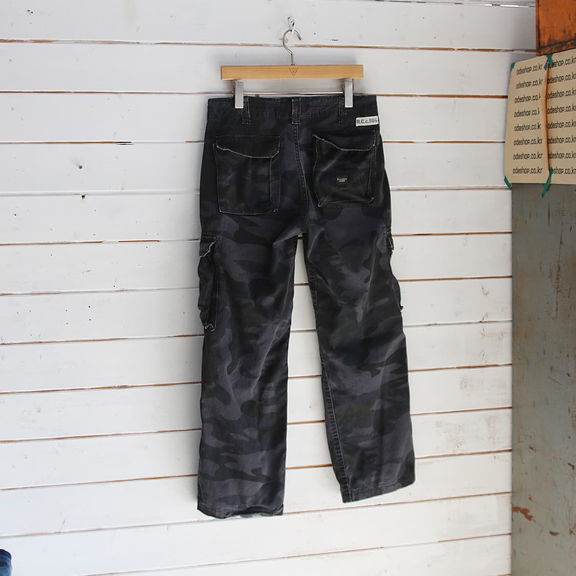 (착용컷) REAL CRUSH 카모 카고 팬츠 (남성용 31.5) 상품이미지2