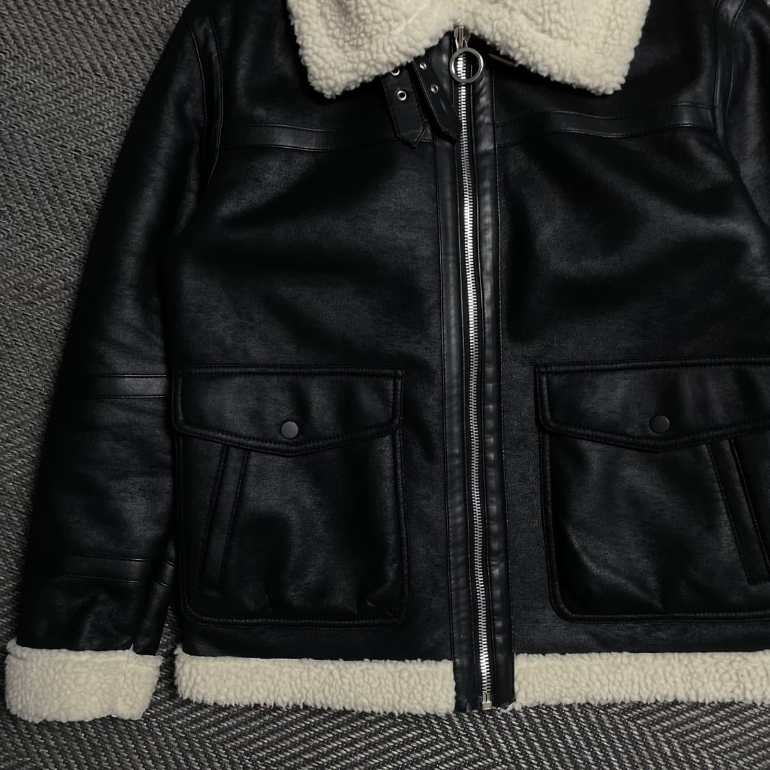 SIEG 지이크 미니멀 하이넥 시어링 무스탕 자켓o 5276 상품이미지3