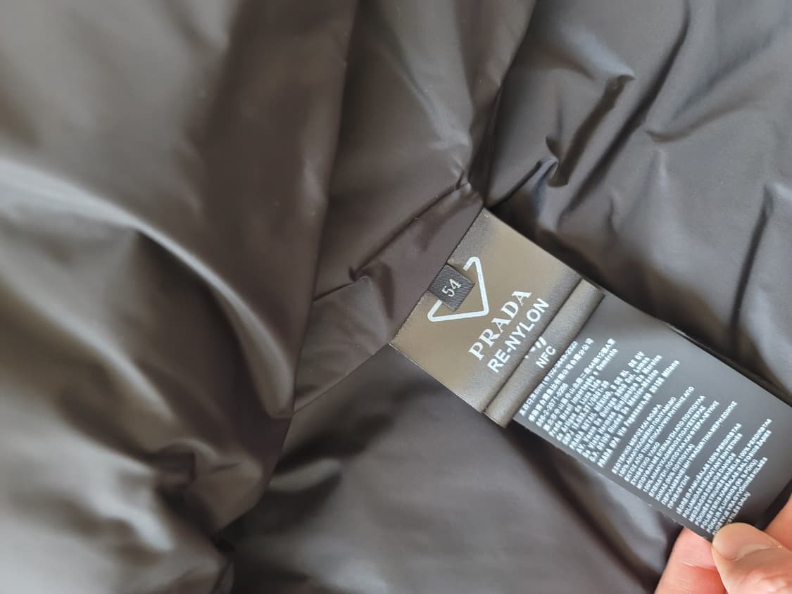 [54] 프라다 리나일론 패딩 상품이미지4