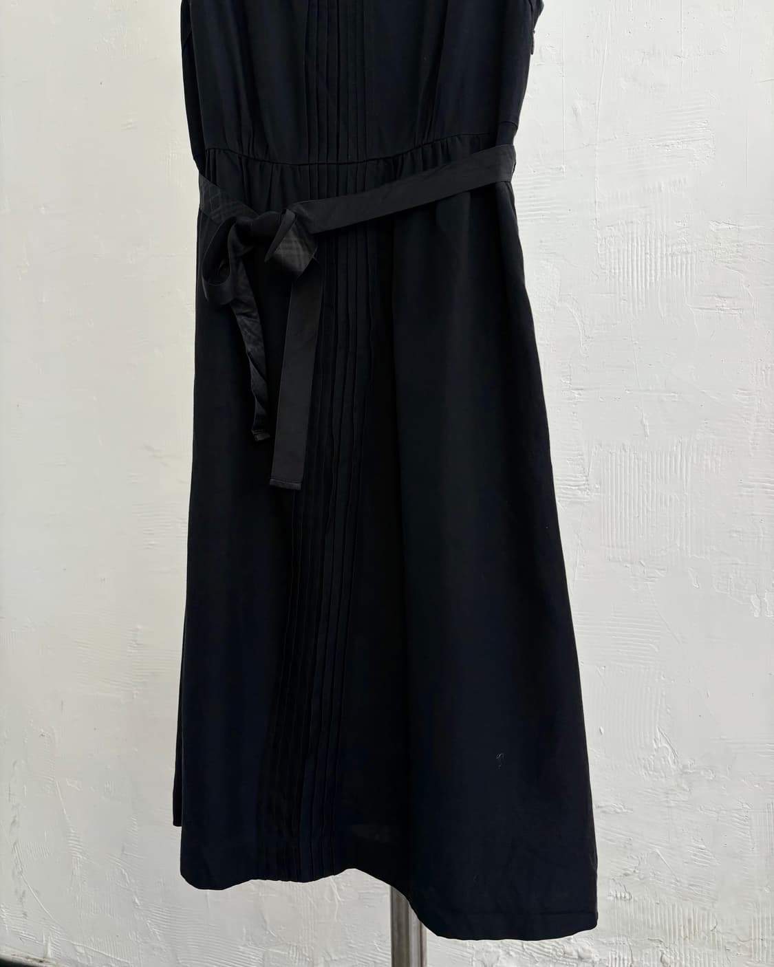 Burberry 버버리 블루라벨 블랙 슬리브리스 원피스 상품이미지8