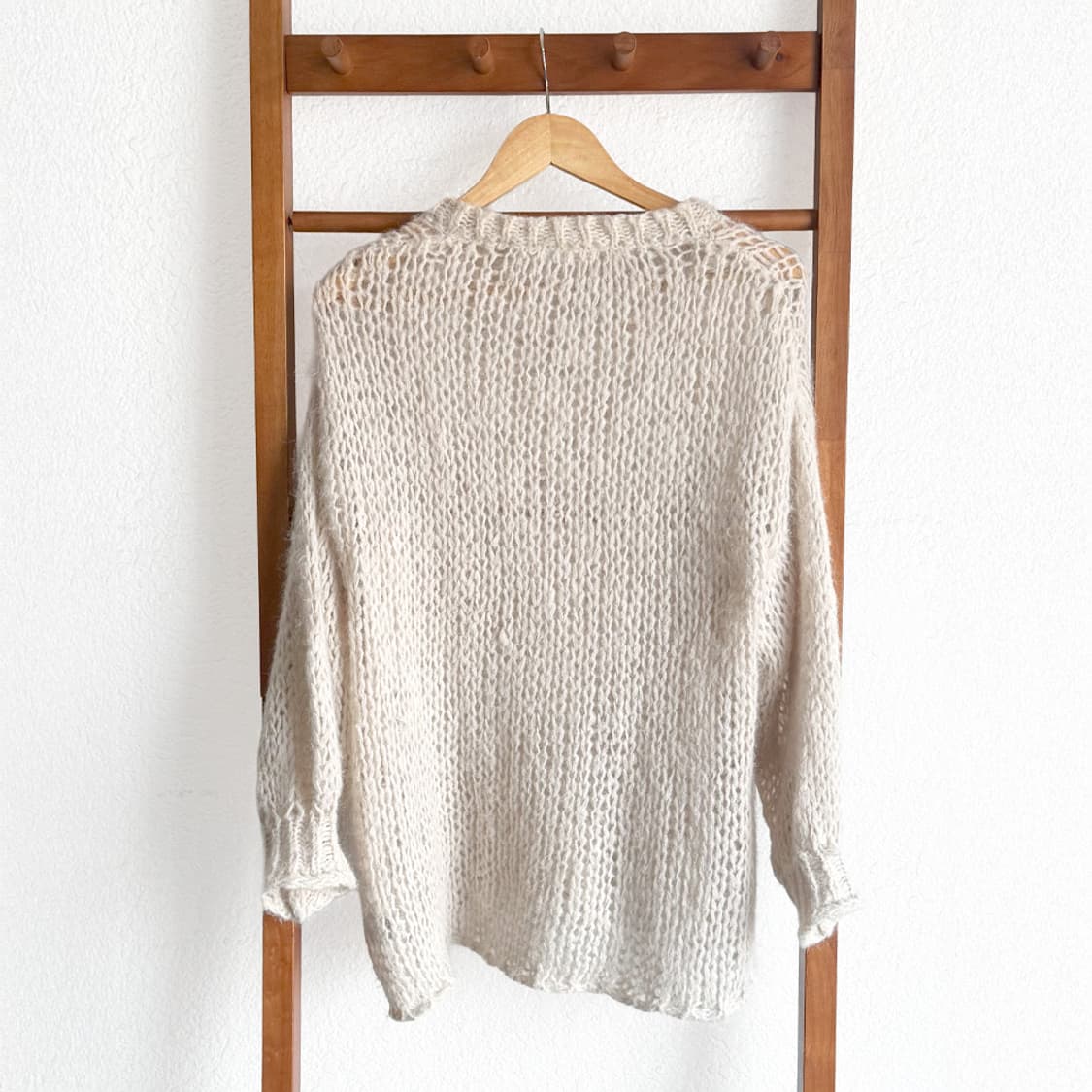 봄빛 성근짜임 니트 상품이미지5