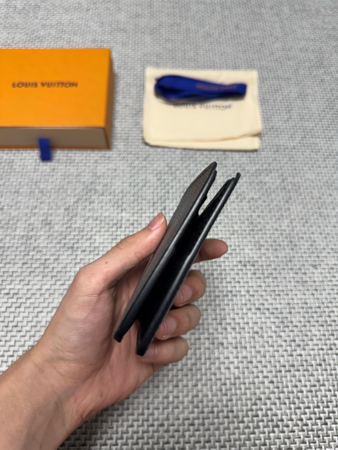 루이비통 리버스 모노그램 반지갑 상품이미지8