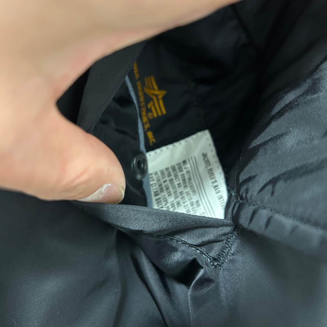 Alpha Industries reversible black MA-1 상품이미지8