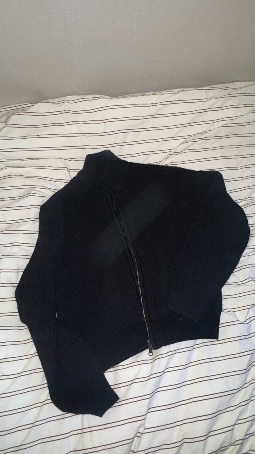 아모멘토 풀 니트 크롭 블루종 블랙 상품이미지4