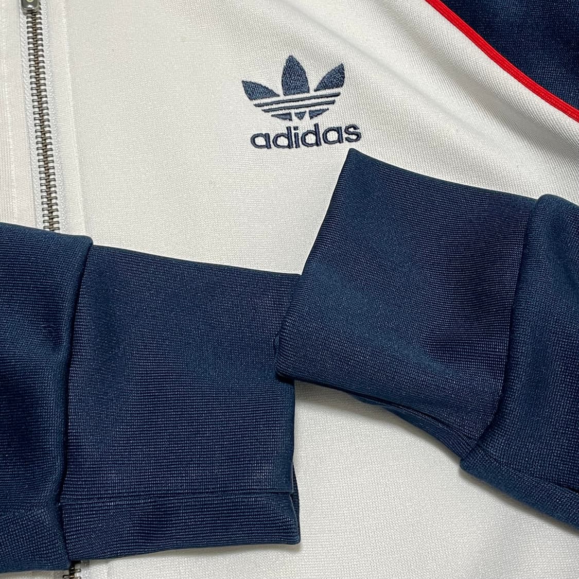 [L] 아디다스 삼선 트랙탑 화이트/네이비 상품이미지3