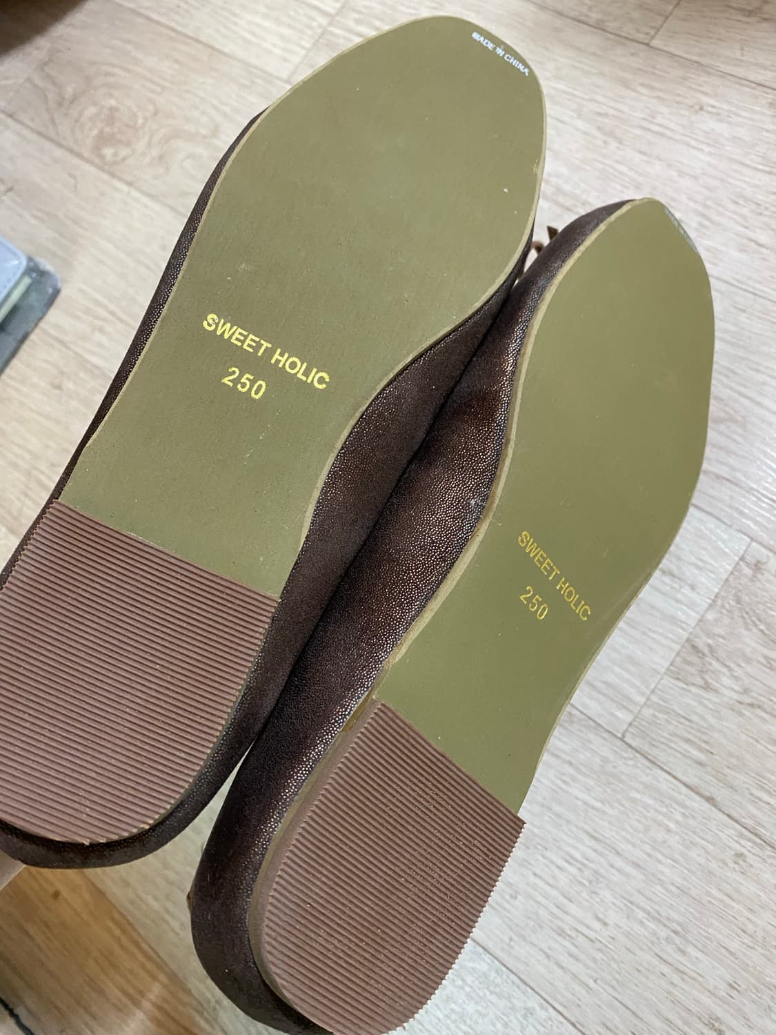 새상품 브라운 펄 플랫슈즈 상품이미지4