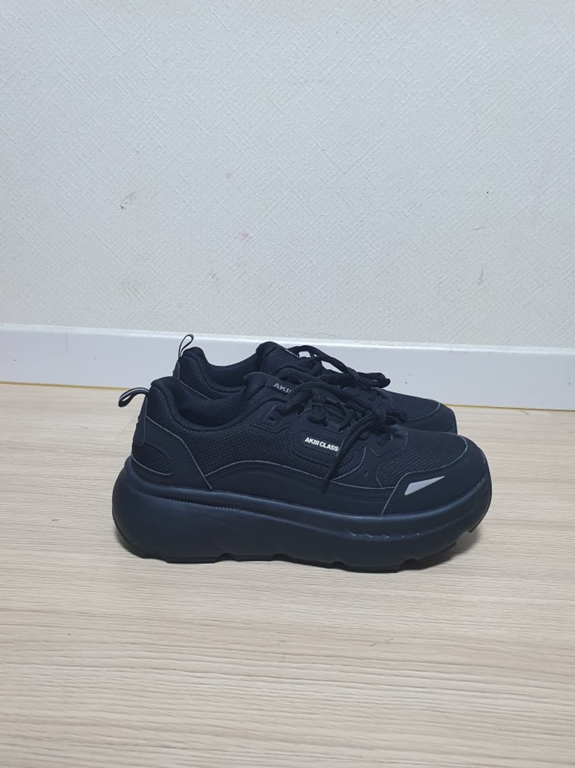 아키클래식 범퍼트레이너 블랙 270 상품이미지1