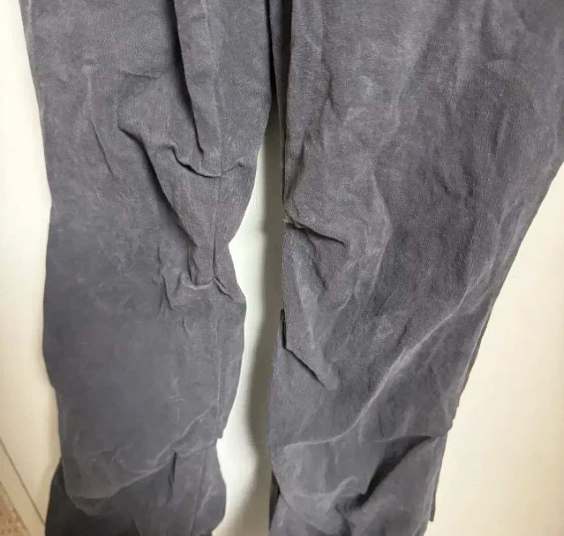 미세키서울 셔링 부츠컷 팬츠 챠콜 상품이미지5