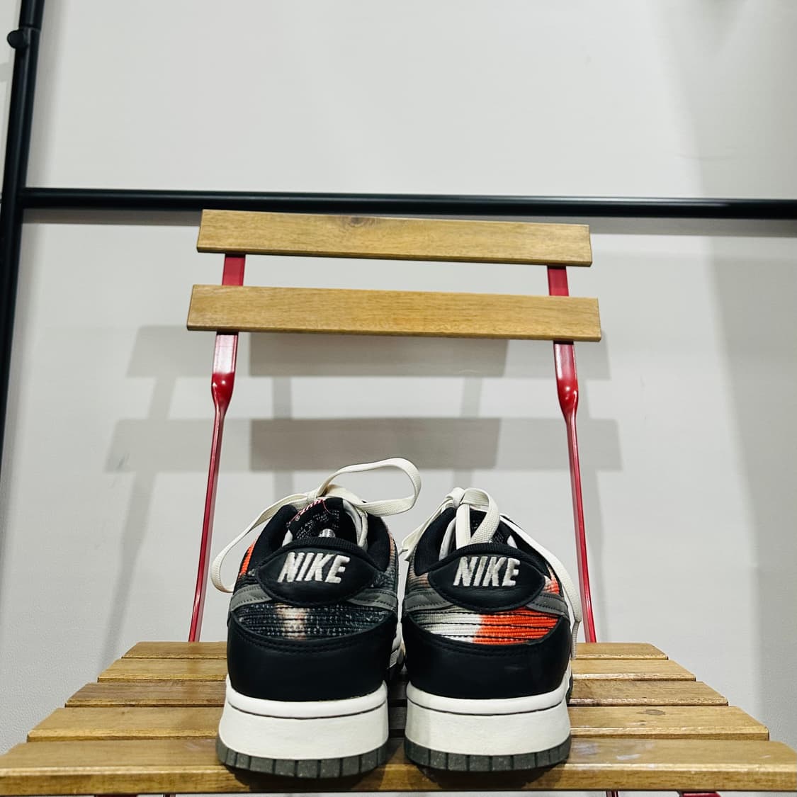 280) 나이키 운동화 남성 남즈 덩크 로우 블랙 앤 텀블드 그레이 상품이미지4