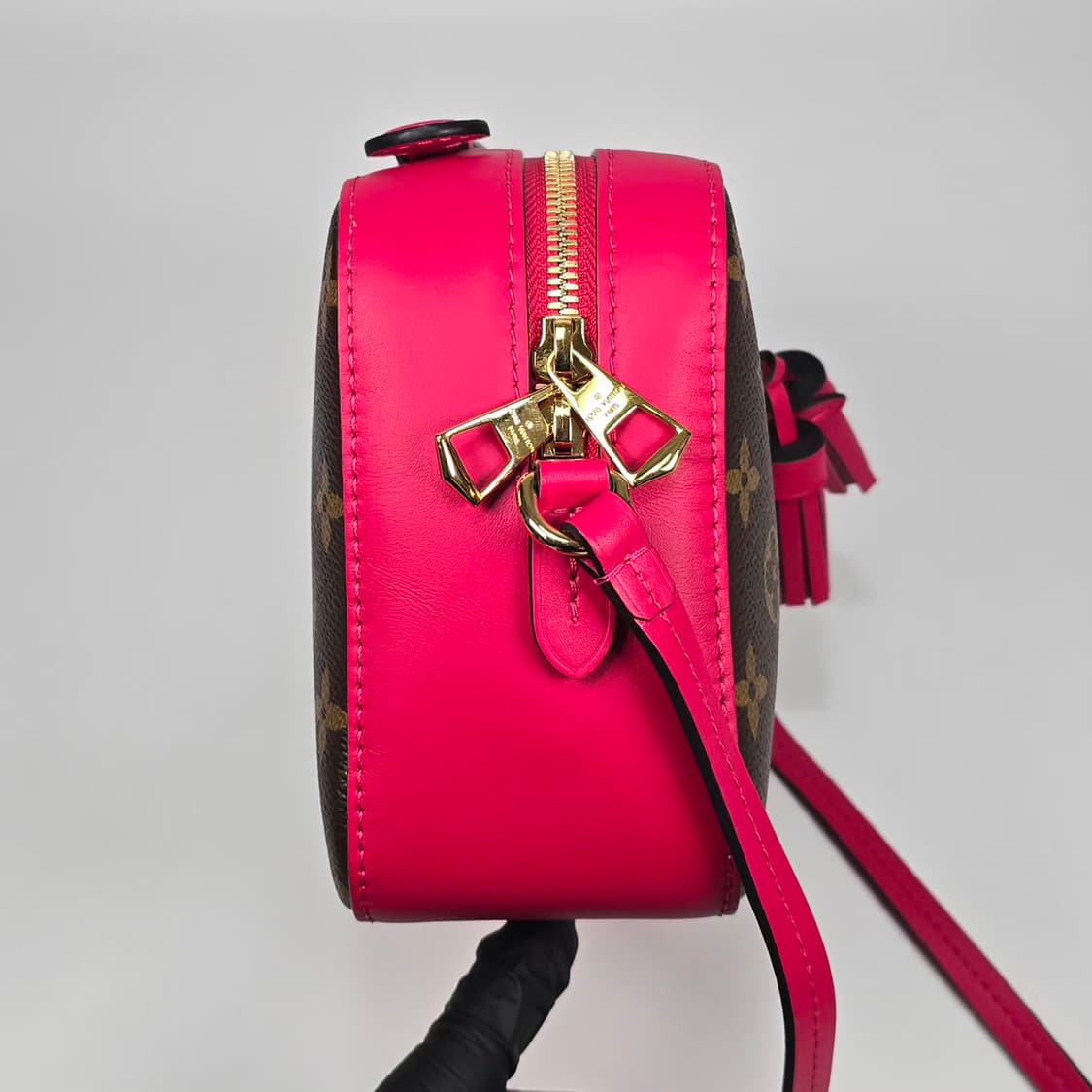 루이비통 산톤주 숄더백 상품이미지4