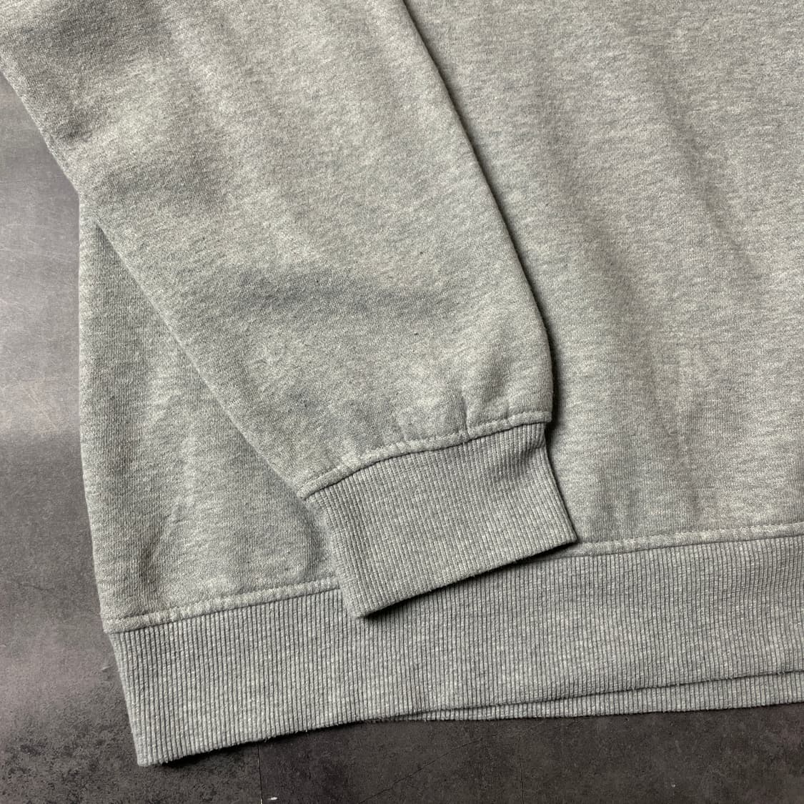 IZOD 아이자드 빈티지 그레이 롱슬리브 스웨트셔츠 A00395 상품이미지3