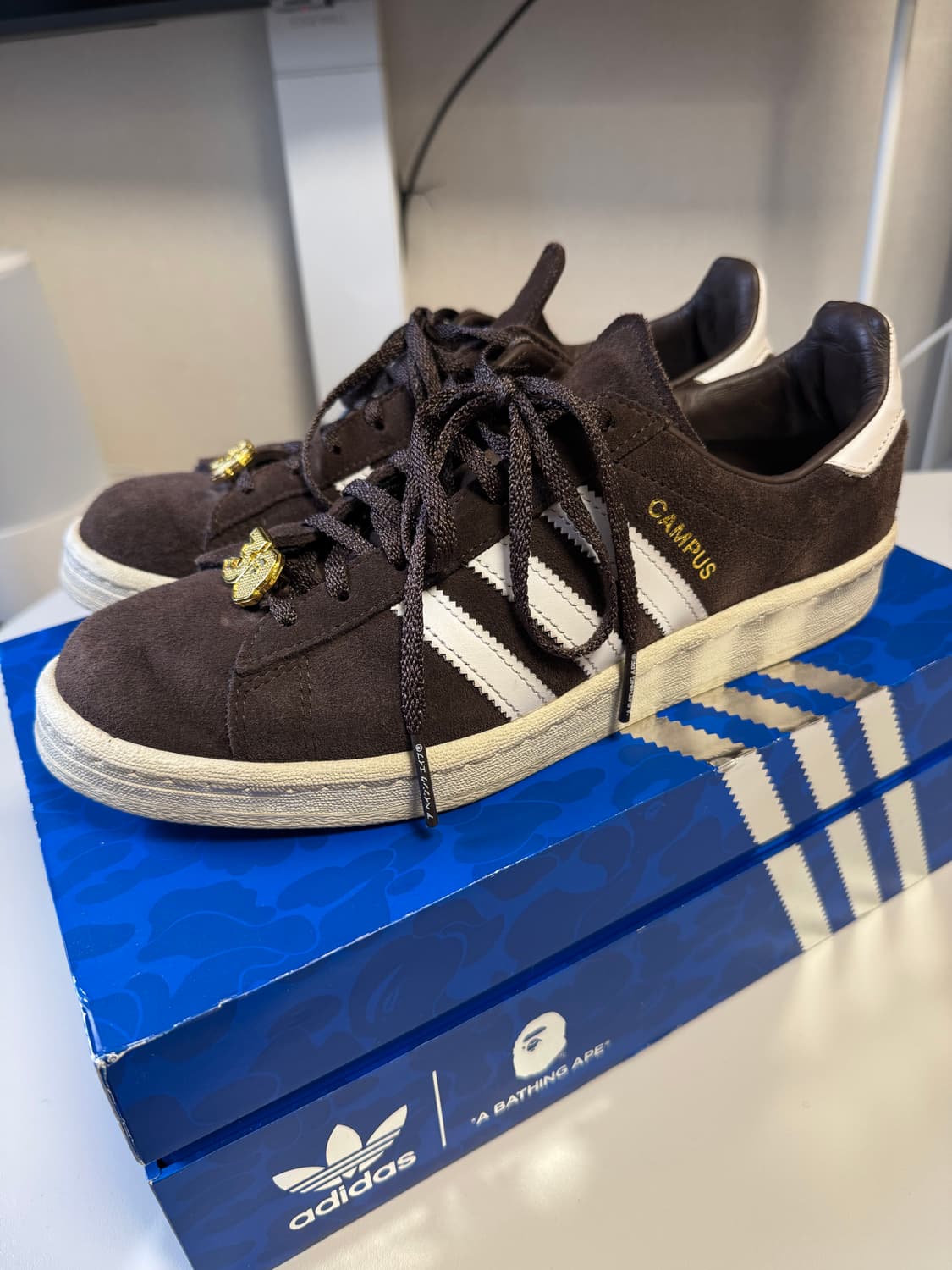 [260] 베이프x아디다스 30th 캠퍼스 브라운 상품이미지1