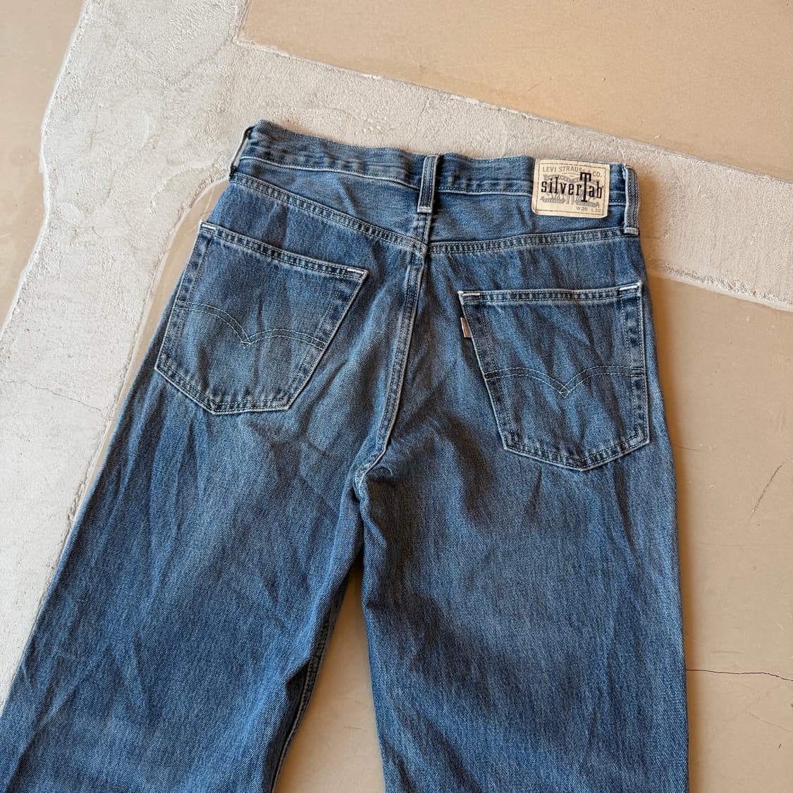 리바이스 실버탭 루즈핏 데님 팬츠 상품이미지4