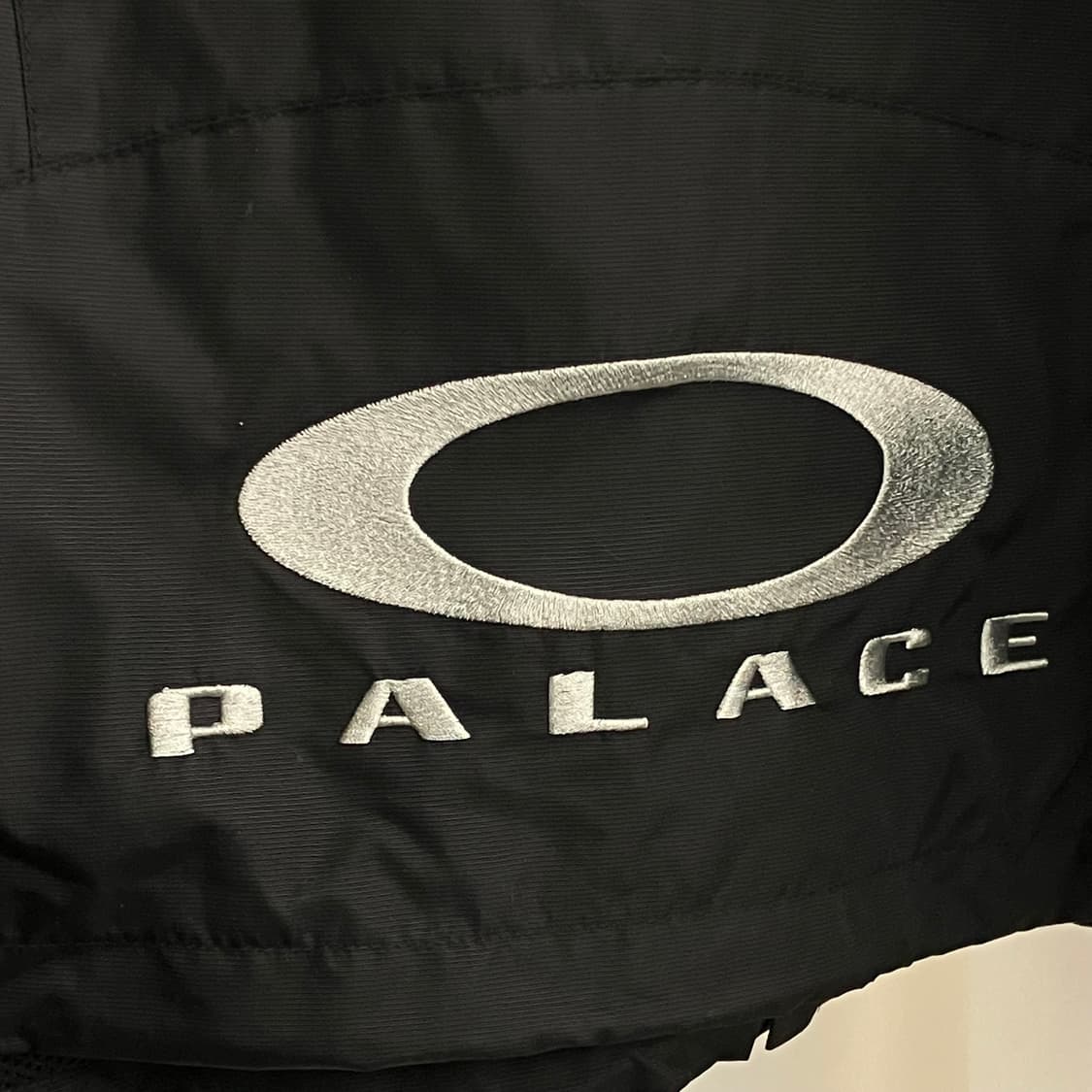 팔라스 x 오클리 니트로 퓨엘 바람막이 XL (택O) 상품이미지4