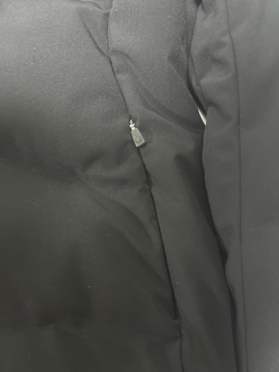 데상트 덕다운 패딩 블랙 상품이미지6