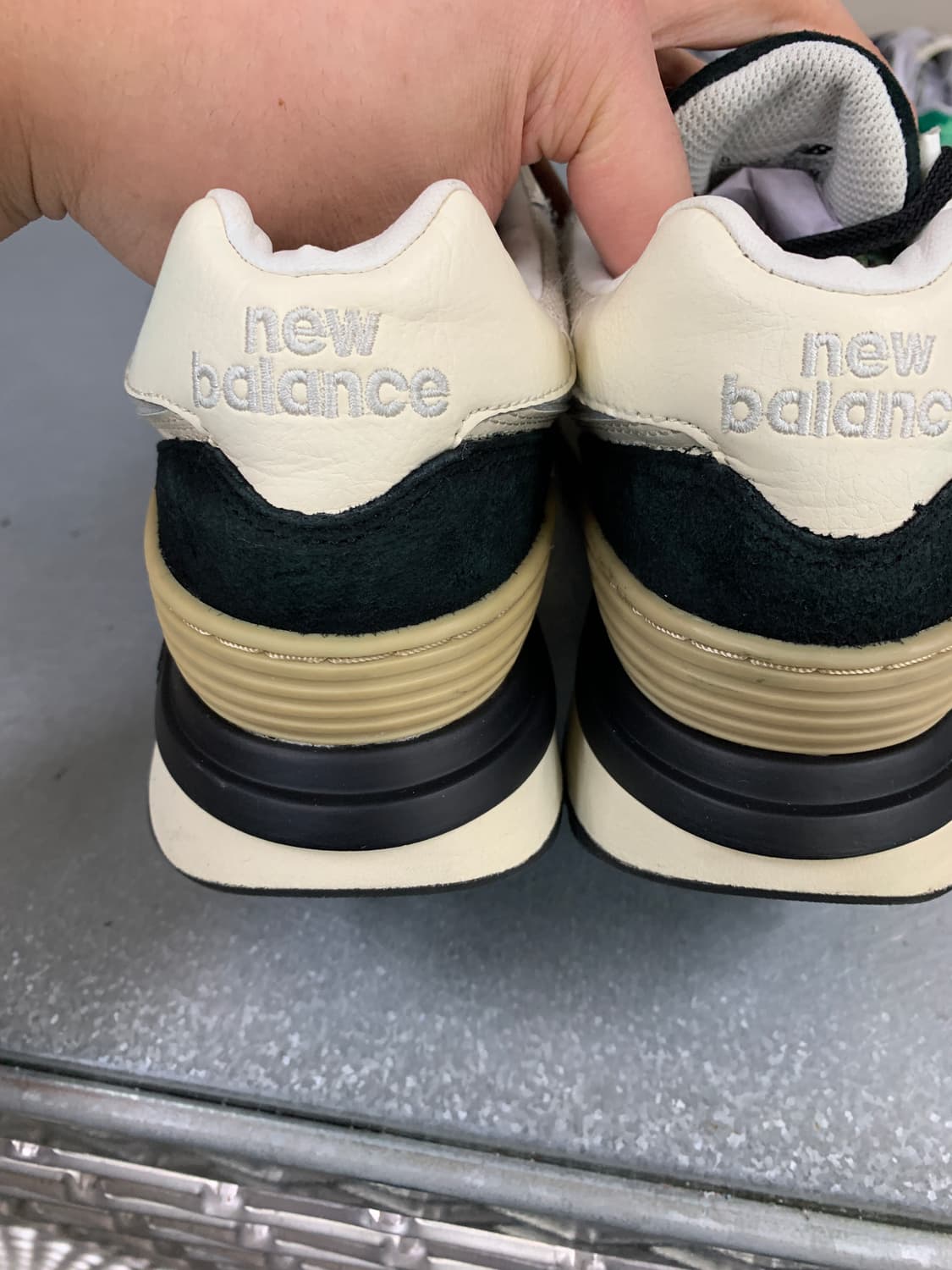 뉴발란스 574 레거시 블랙 앙고라 235 상품이미지6