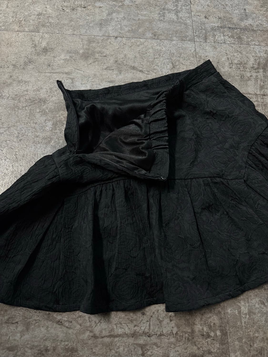 울 자수 셔링 넥 니트 엠보 로즈 패턴 스커트 2pcs SET 상품이미지10