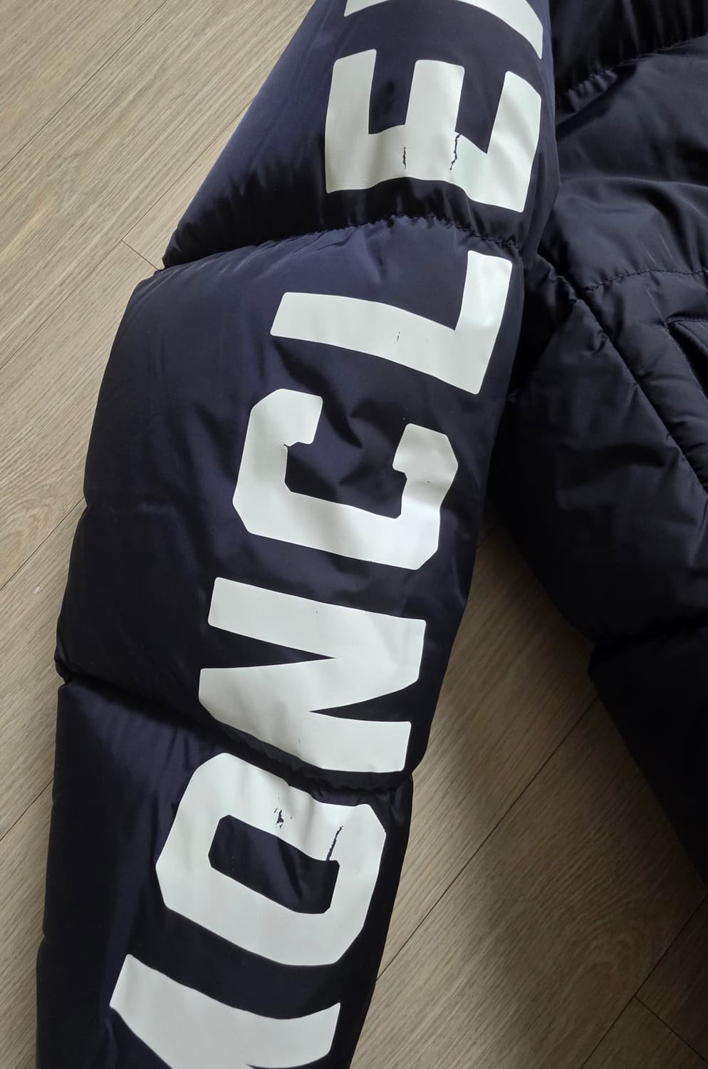 몽클레어 몬체니시오 패딩 4사이즈  상품이미지4