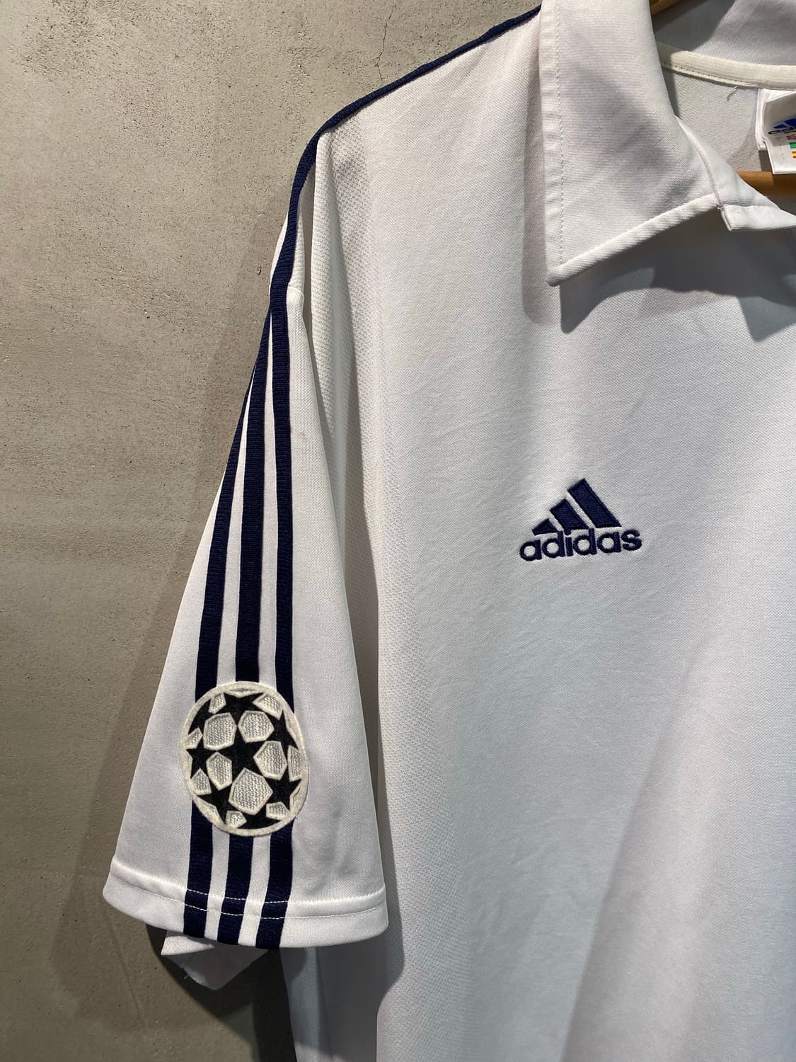 02-03 레알마드리드 피구 백주년 홈 유니폼 상품이미지4