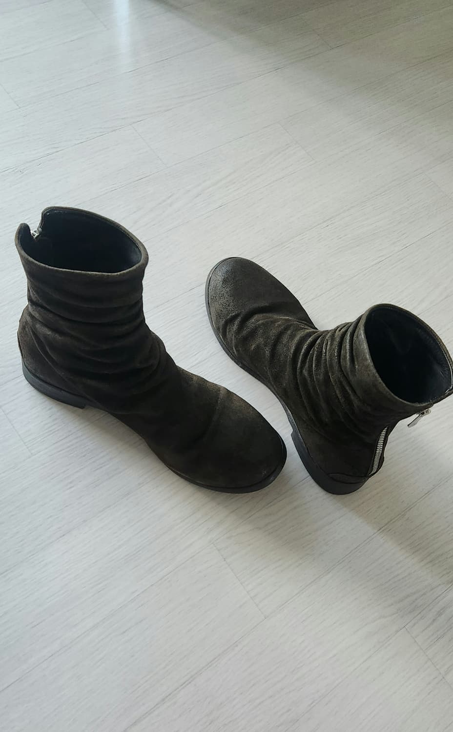 The last conspiracy waxed suede boots 상품이미지4