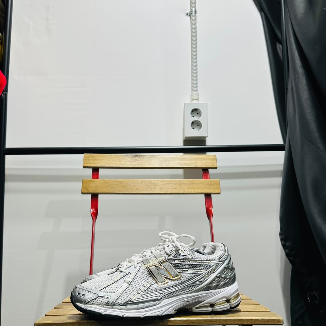 265) 뉴발란스 운동화 남성 남자 1906R 화이트 실버 스니커즈 상품이미지3