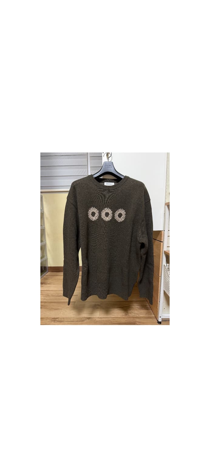 999휴머니티 로고 크루넥 니트 상품이미지3