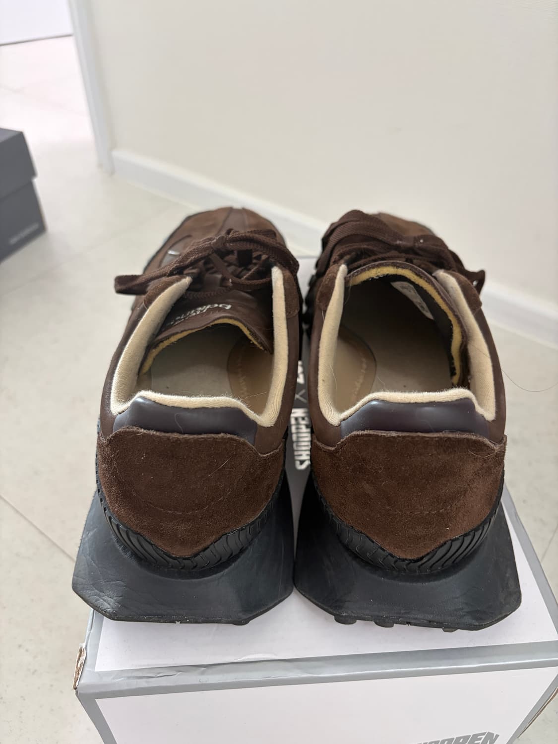 오라리 뉴발란스 xc-72 다크브라운 290사이즈 상품이미지4