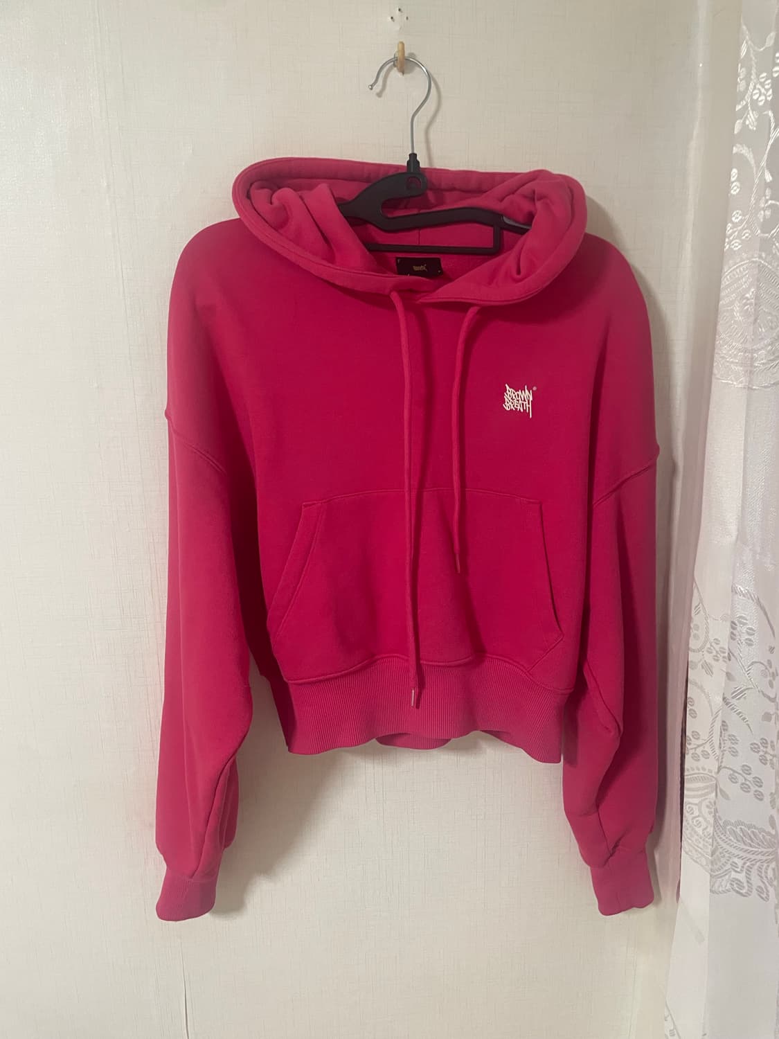 브라운브레스 크롭 후드티 마젠타 핑크 상품이미지3