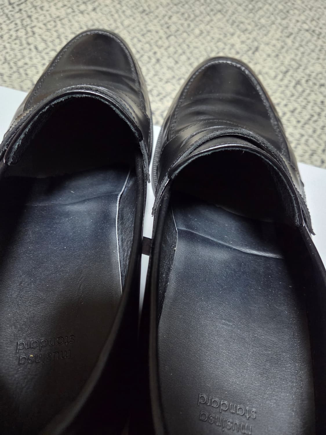 무신사 스탠다드 페니 로퍼 블랙 275 상품이미지5