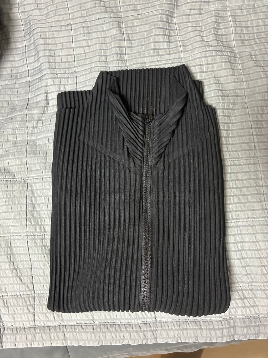 이세이미야케 옴므플리세 집업 4 상품이미지1