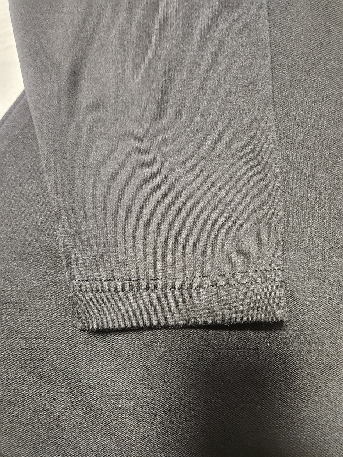 아디다스 카라 폴로 기모 긴팔티(새상품급)2XL


오염 하자 없이 깨끗 상품이미지6