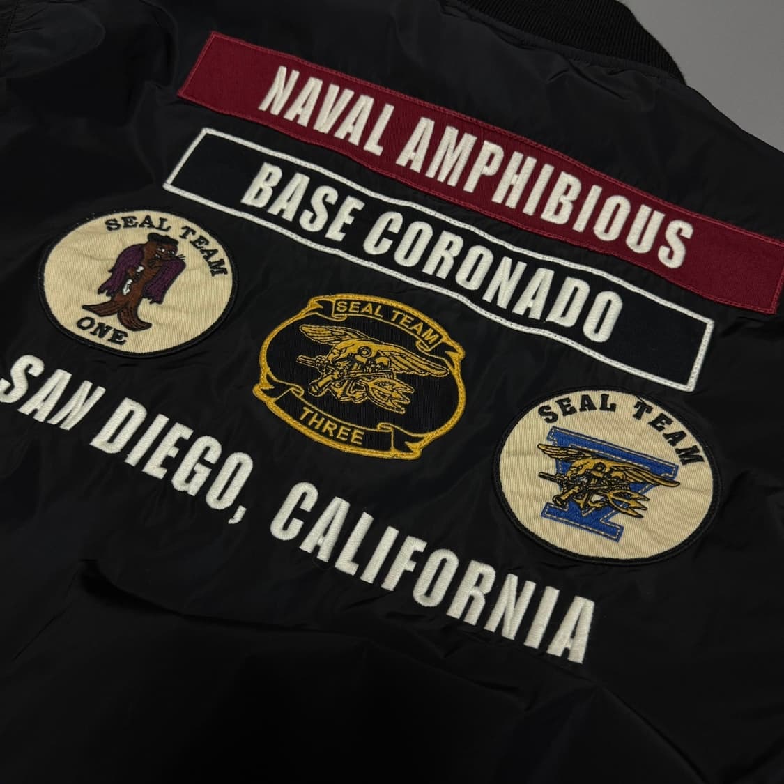 아비렉스 블랙컬러 나일론 양면 자수로고 패치 나일론 플라이트 자켓 상품이미지7