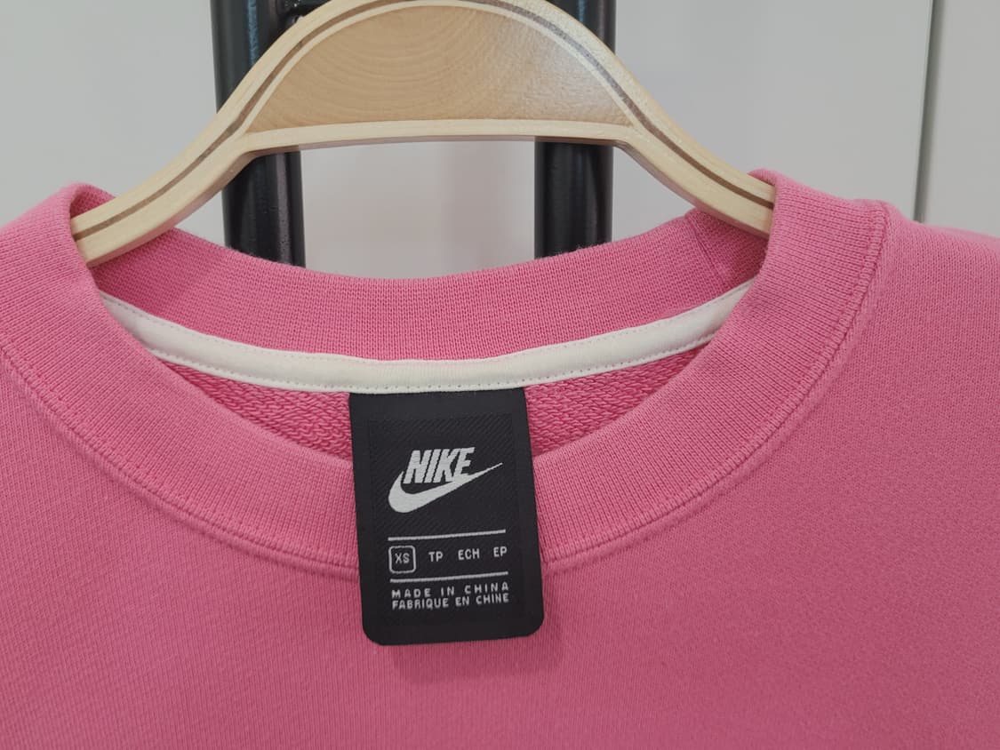 나이키 NSW FLC 오버사이즈 크루핑크 맨투맨 상품이미지4