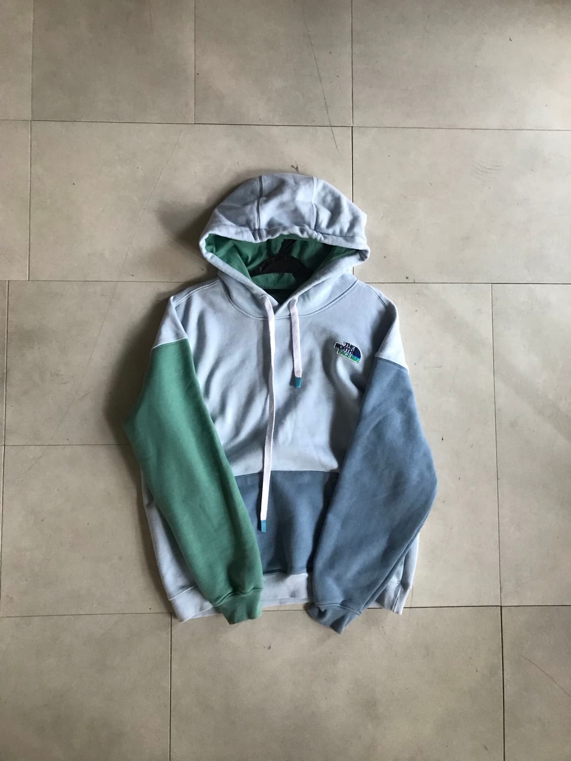 노페 연하늘 나그랑 후드티 상품이미지6