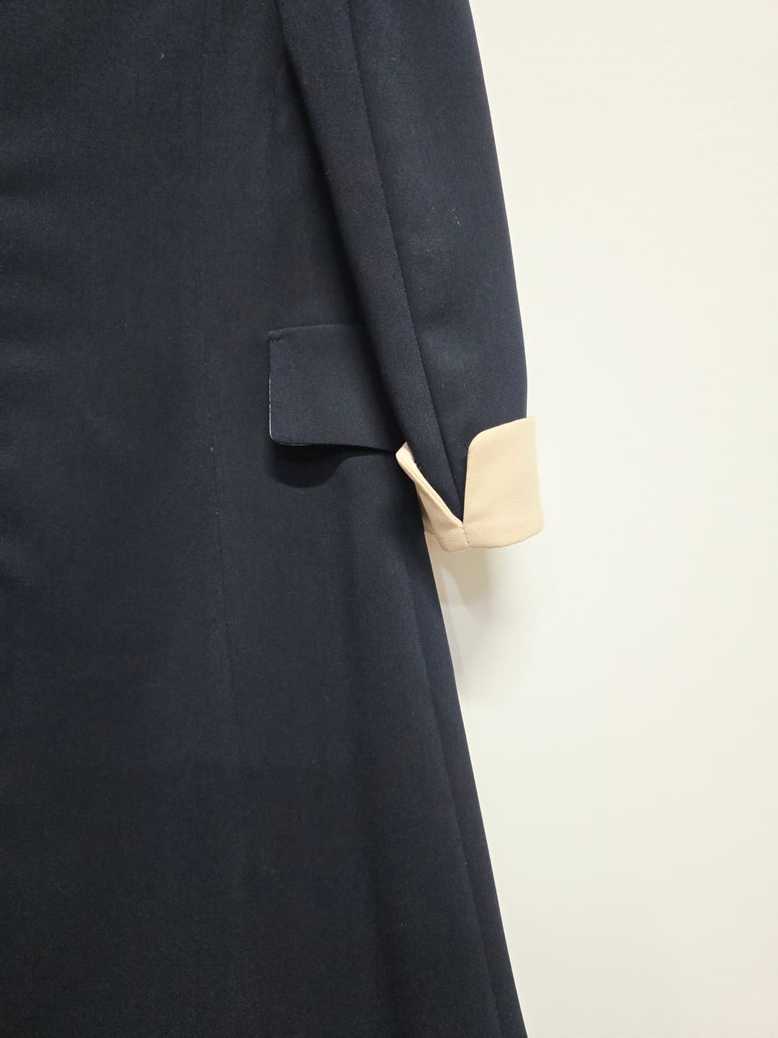 미니멈 배색 카라 원피스 상품이미지7