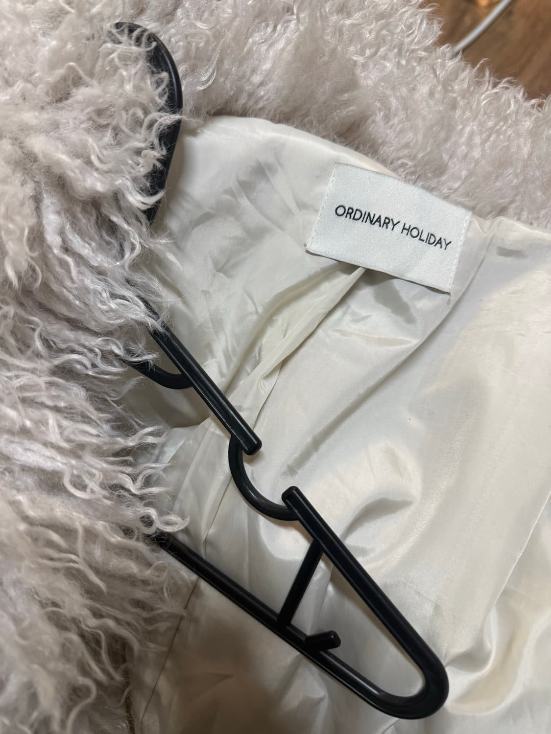 올디너리 홀리데이 헤어리 퍼자켓 상품이미지2